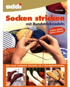 Libro "Calze a maglia" per ferri circolari (in tedesco)