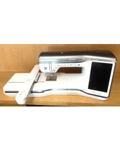 Macchina per cucire e ricamare Brother Innov-is Stellaire XJ2 Disney - DA ESPOSIZIONE